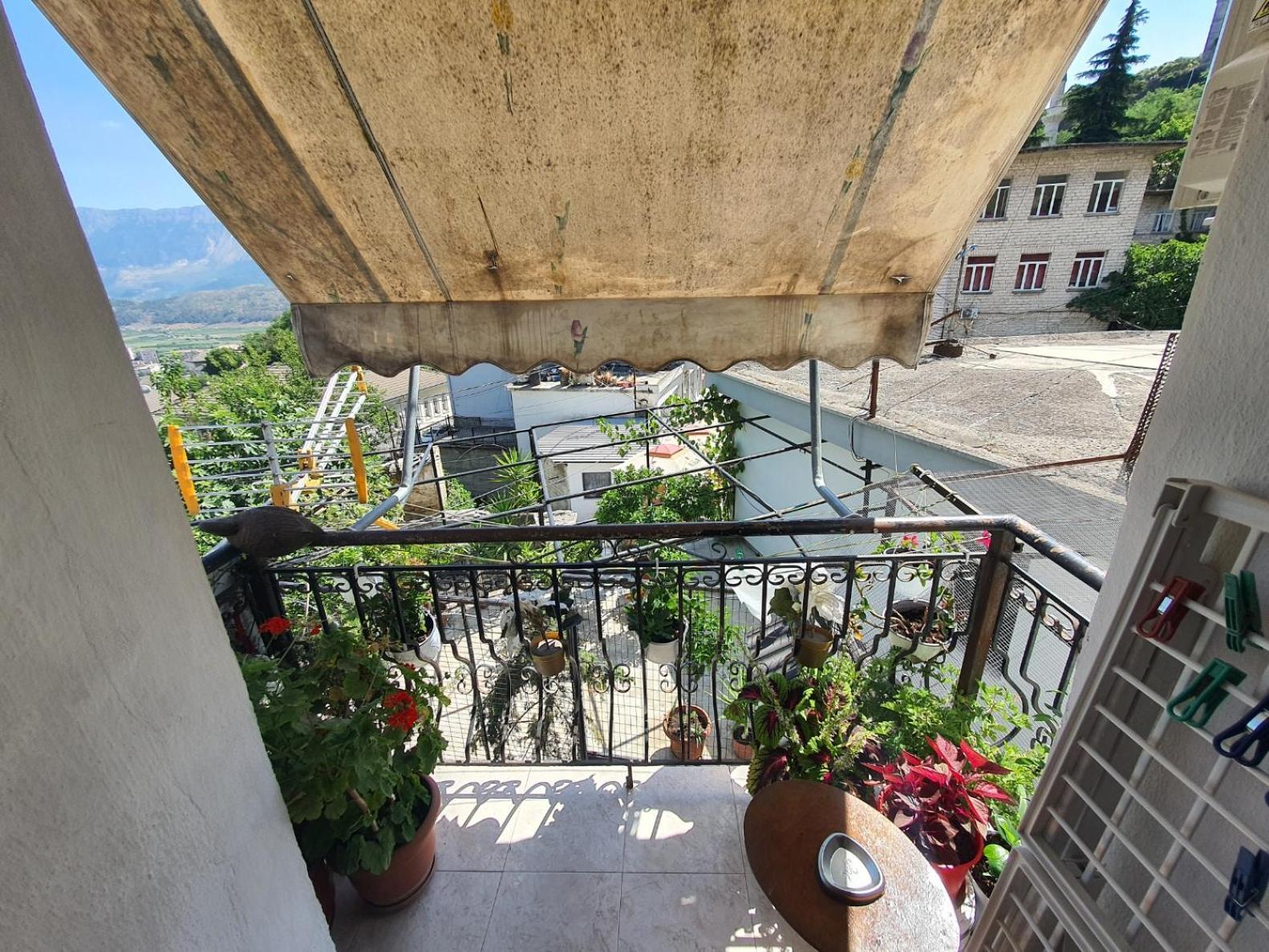 Hida Guest House Gjirokaster Luaran gambar